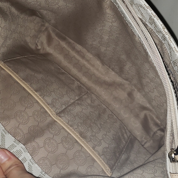 Michael Kors Tote bag - Picture 5 of 13